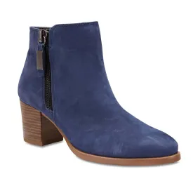 Dallas Boot in Navy Nubuck