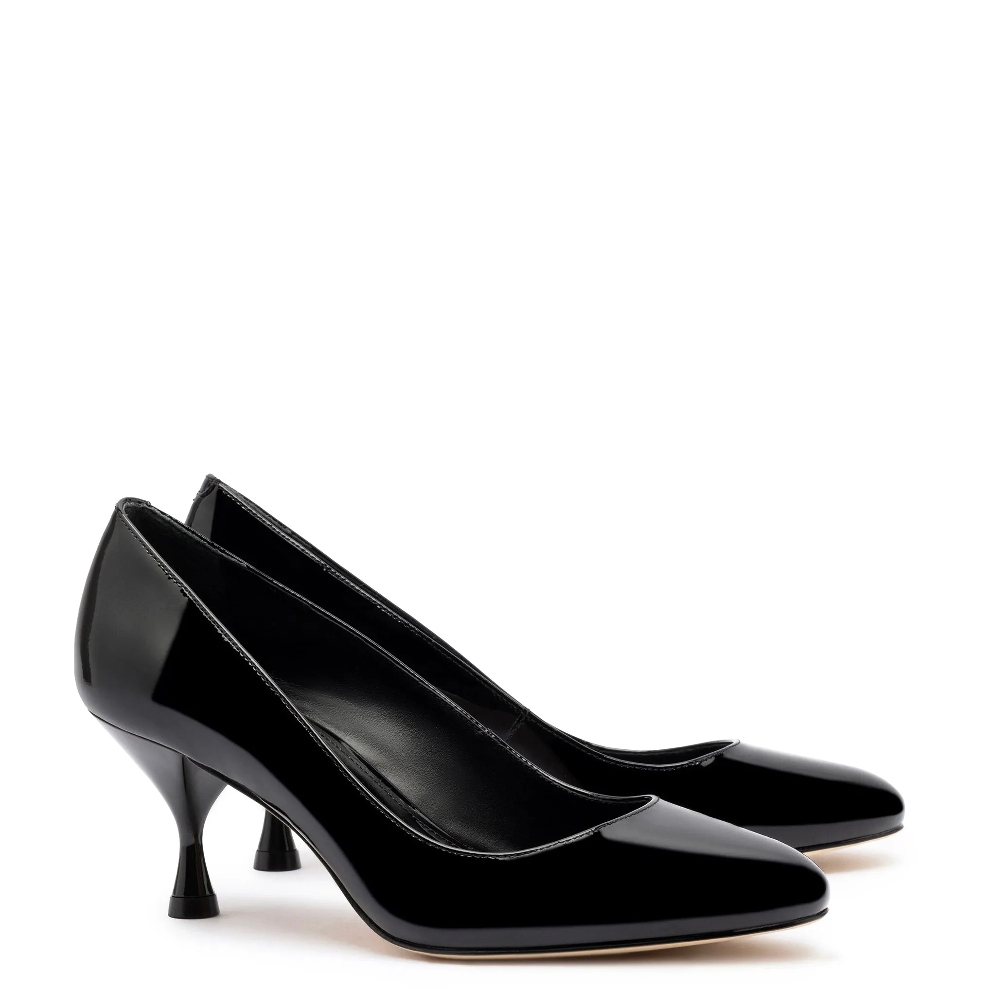 Michelle Lo Pump In Black Patent Leather