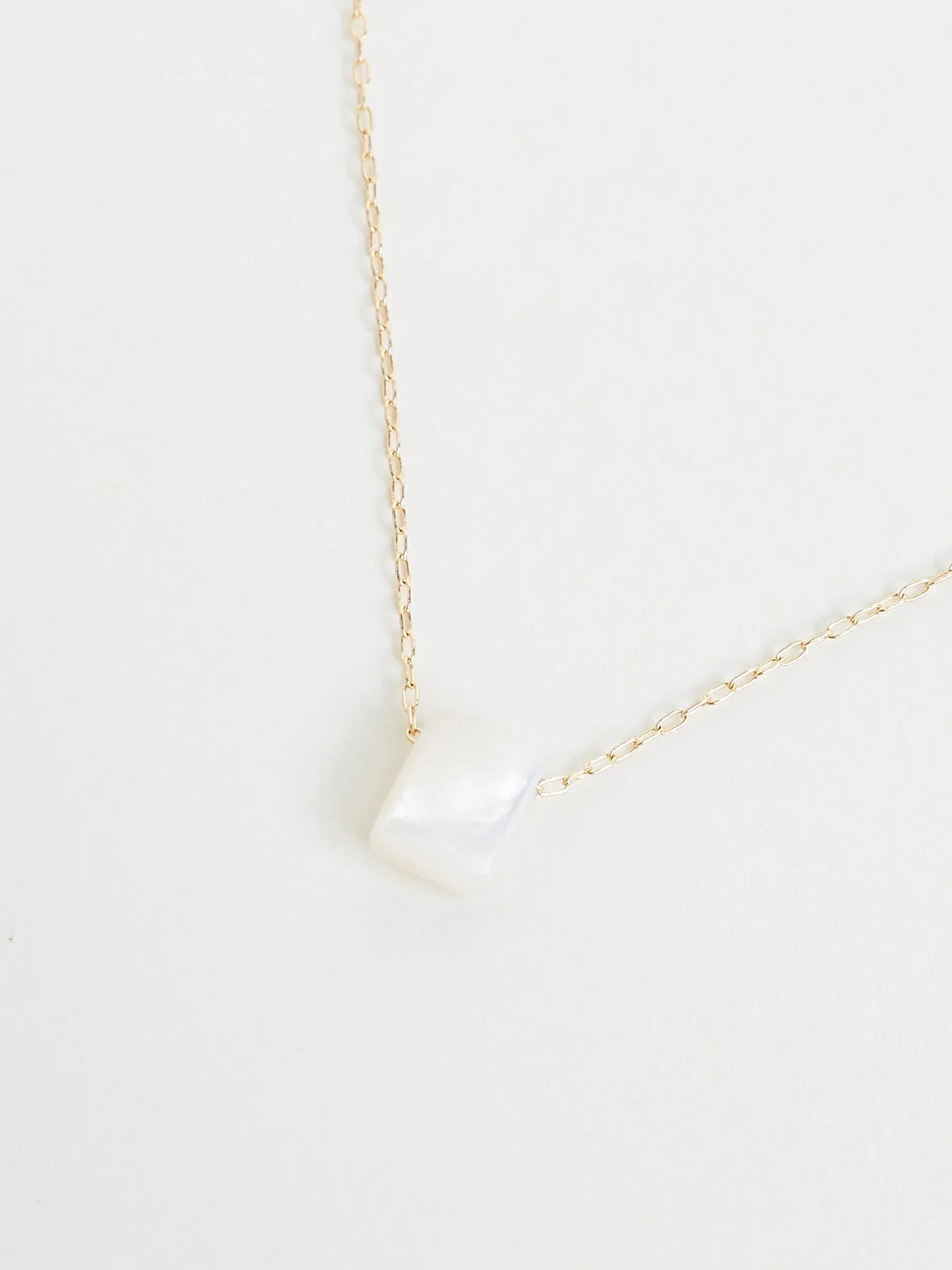 Mother of Pearl Chiclet Necklace on 18k Yellow Gold